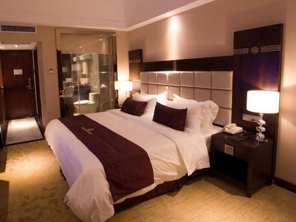 Telecom Hotel Guilin Exterior foto